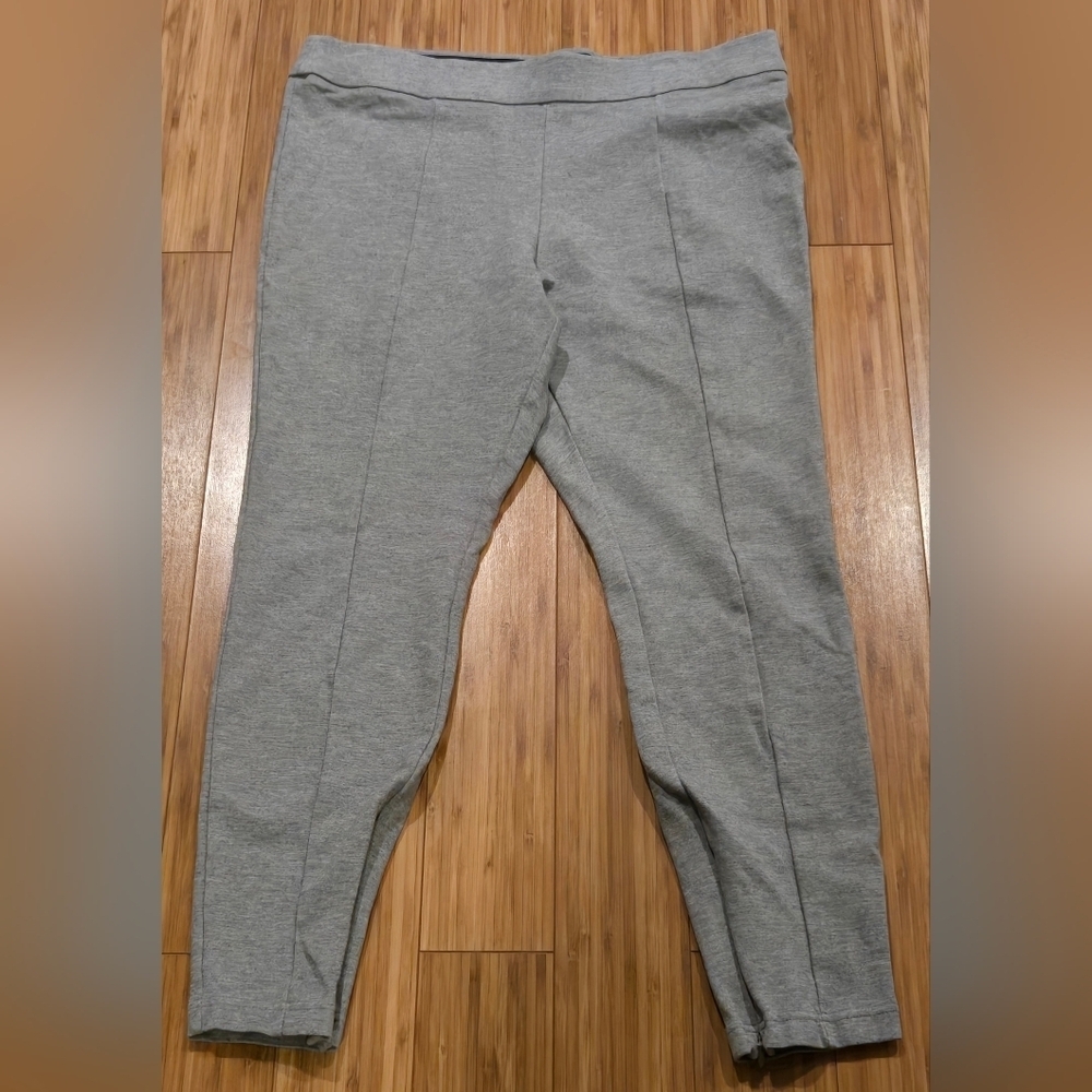A New Day Gray Pants With Zip Bottom